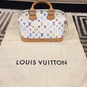 Authentic Louis Vitton Alma handbag